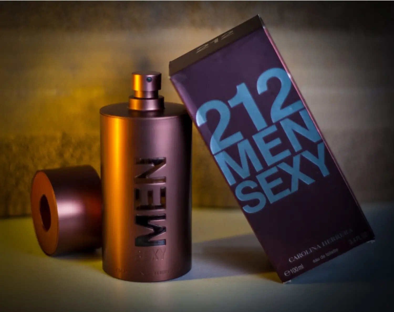 عطر ادکلن کارولینا هررا ۲۱۲ سکسی مردانه | Carolina Herrera 212 Sexy Men