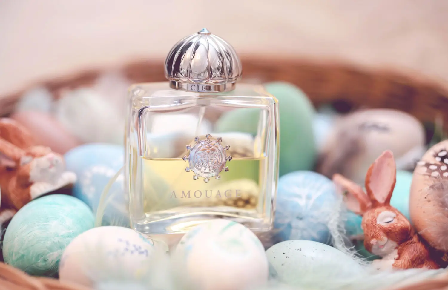 قیمت نداره / عطر ادکلن آمواج سیل زنانه | Amouage Ciel Woman