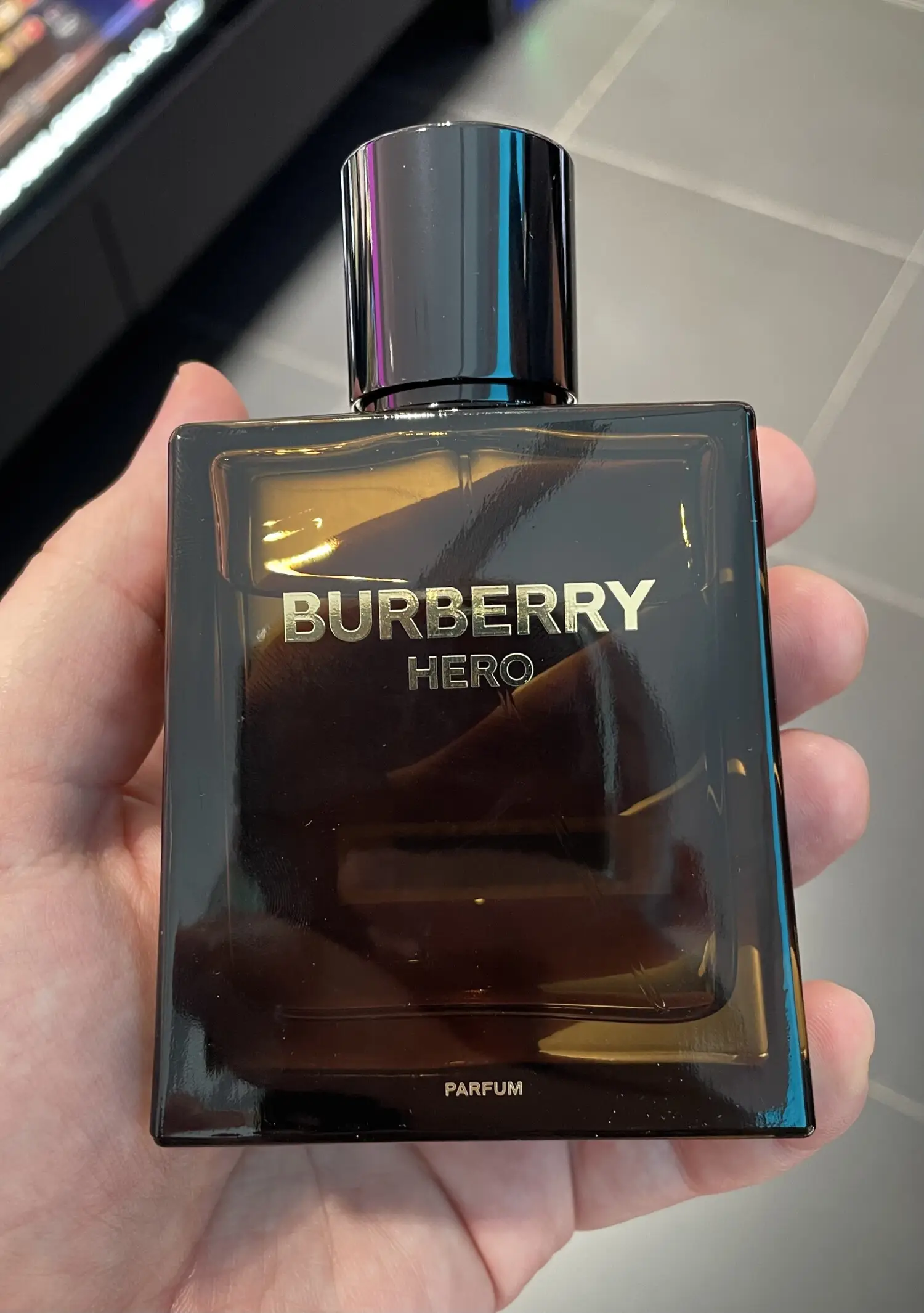 عطر ادکلن باربری هیرو پارفوم | Burberry Hero Parfum