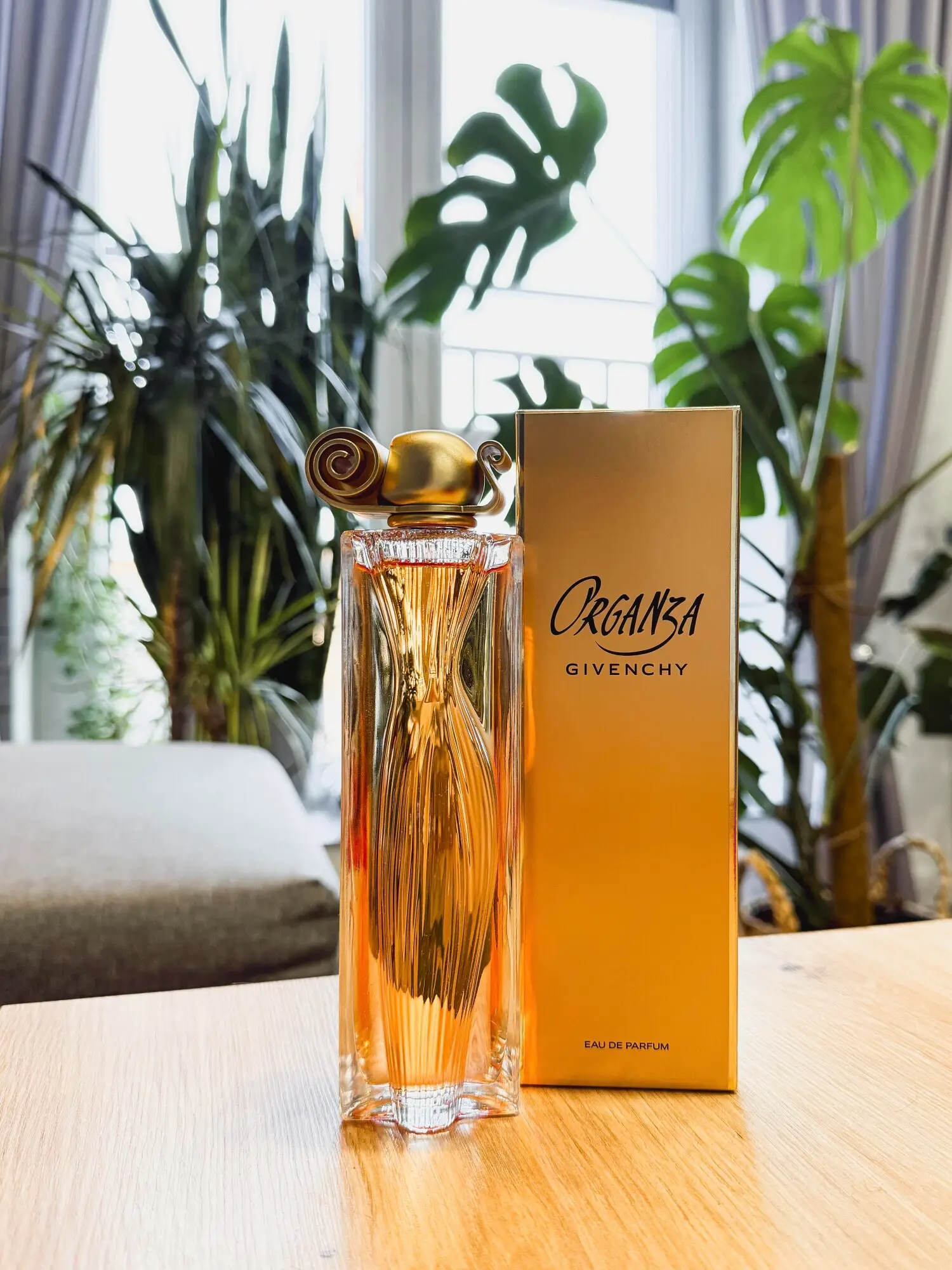 عطر ادکلن جیوانچی اورگانزا | Givenchy Organza