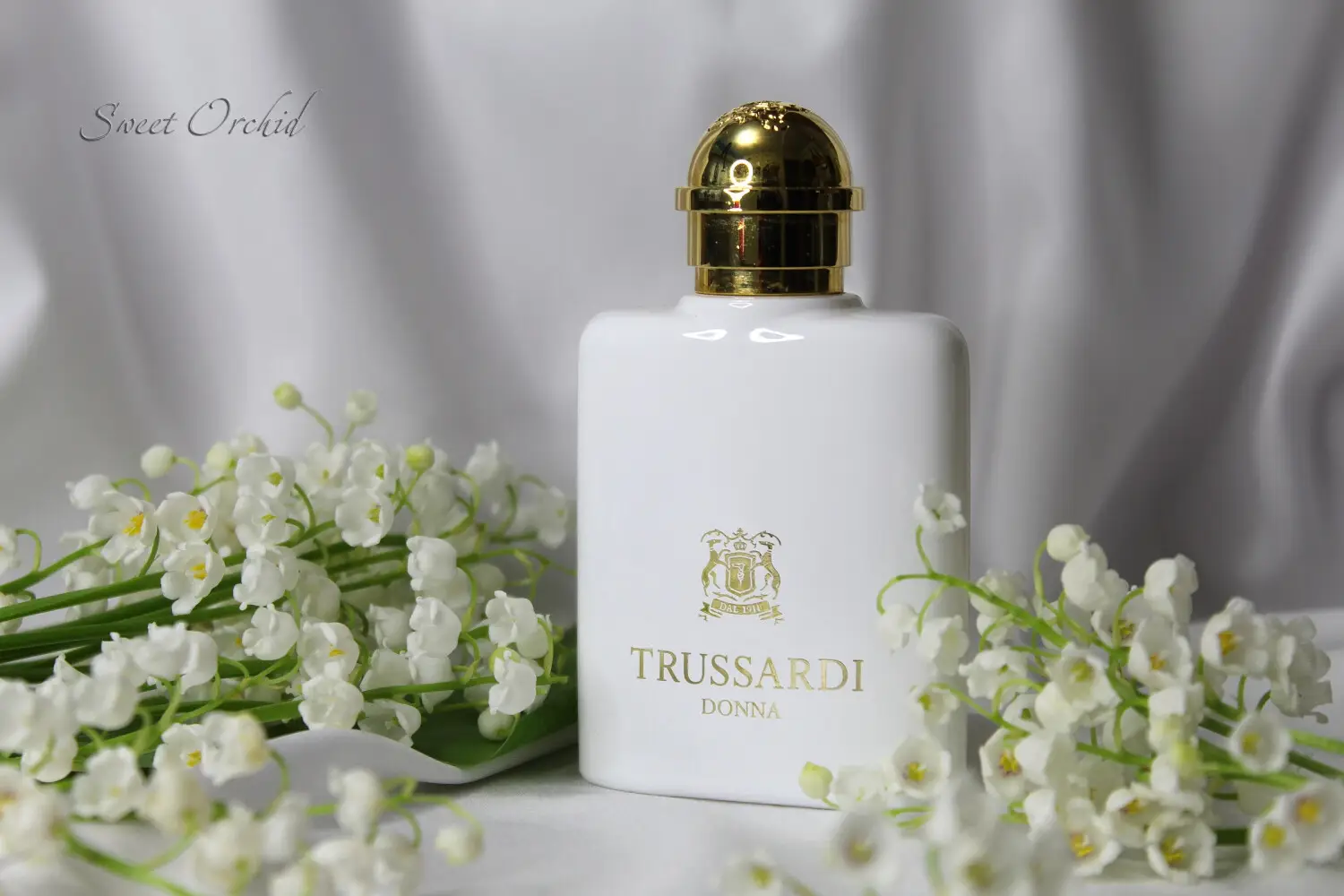 عطر ادکلن تروساردی تروساردی دونا | Trussardi Trussardi Donna 2011