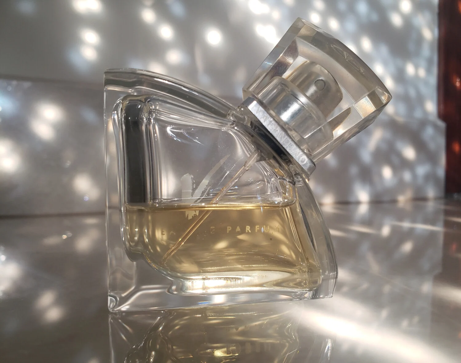 عطر ادکلن والنتینو وی زنانه | Valentino V