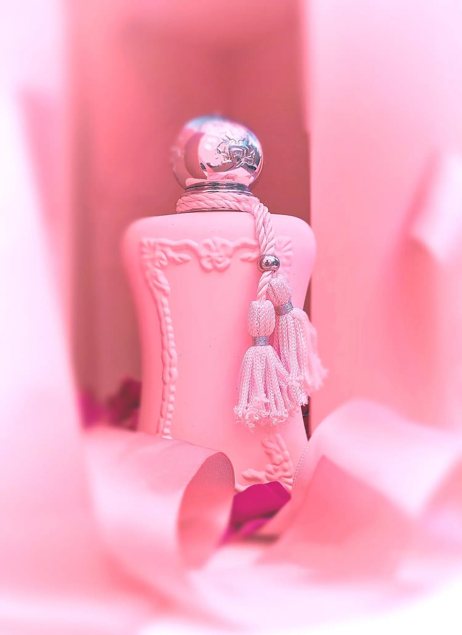عطر ادکلن پارفومز د مارلی دلینا | Parfums de Marly Delina