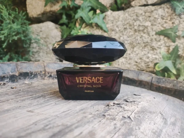 عطر ادکلن ورساچه کریستال نویر پرفیوم | Versace Crystal Noir Parfum