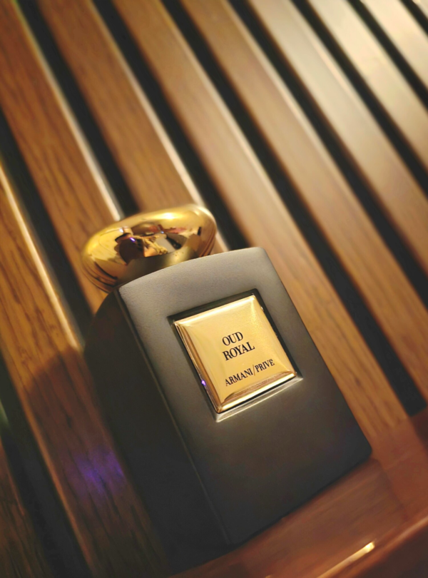 عطر ادکلن جورجیو آرمانی پرایو عود رویال | Giorgio Armani Armani Prive Oud Royal