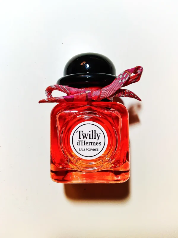 عطر ادکلن هرمس تویلی د هرمس او پویوری ادو پرفیوم | Hermès Twilly d’Hermès Eau Poivrée Eau de Parfum