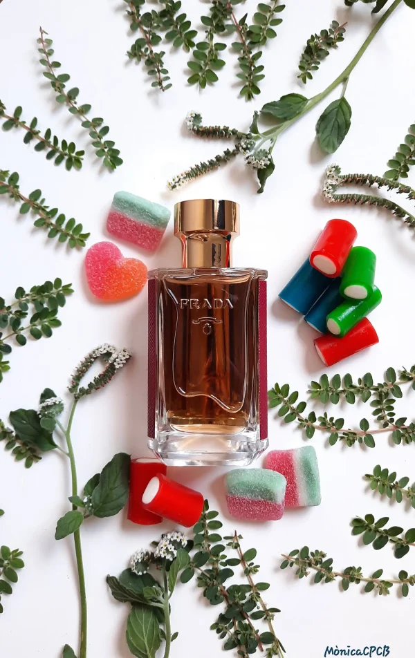 عطر ادکلن پرادا لا فم اینتنس | Prada La Femme Intense