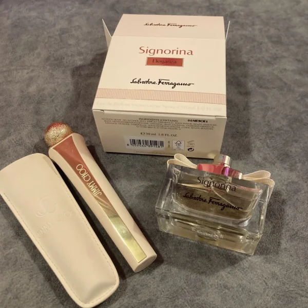 عطر ادکلن سالواتوره فراگامو سیگنورینا الگانزا | Salvatore Ferragamo Signorina Eleganza