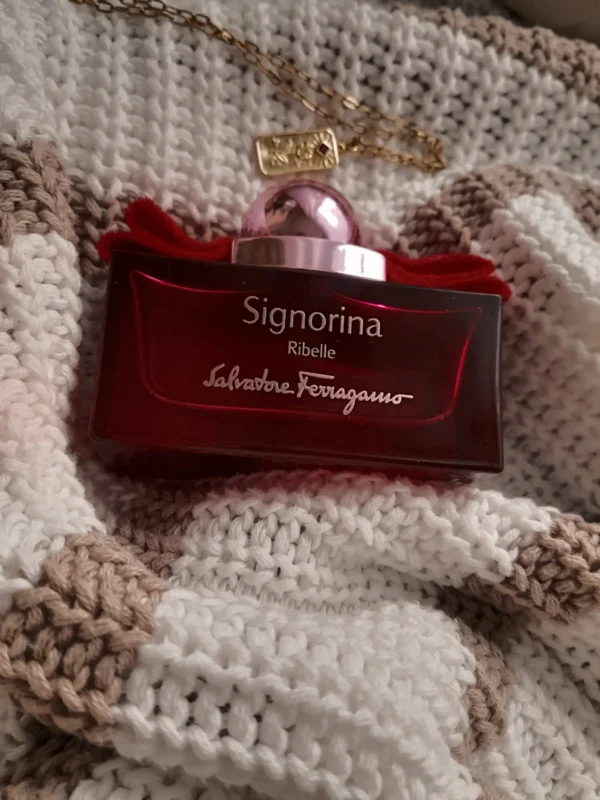 عطر ادکلن سالواتوره فراگامو سیگنورینا ریبل | Salvatore Ferragamo Signorina Ribelle