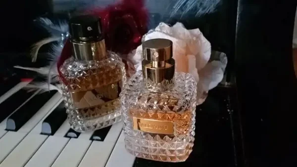 عطر ادکلن والنتینو دونا | Valentino Valentino Donna