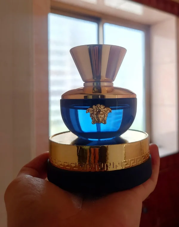 عطر ادکلن ورساچه دیلان بلو زنانه | Versace Versace Pour Femme Dylan Blue