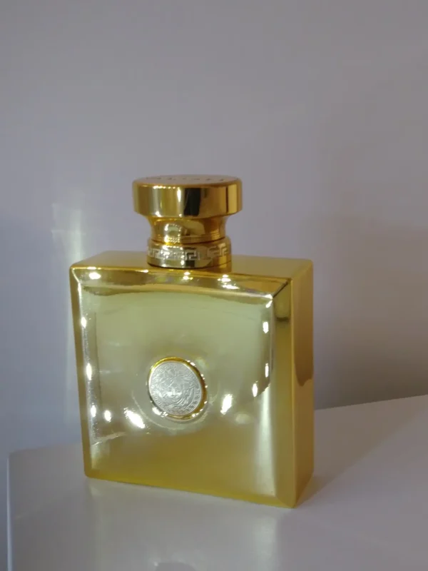 عطر ادکلن ورساچه پور فم عود اورینتال | Versace Versace Pour Femme Oud Oriental