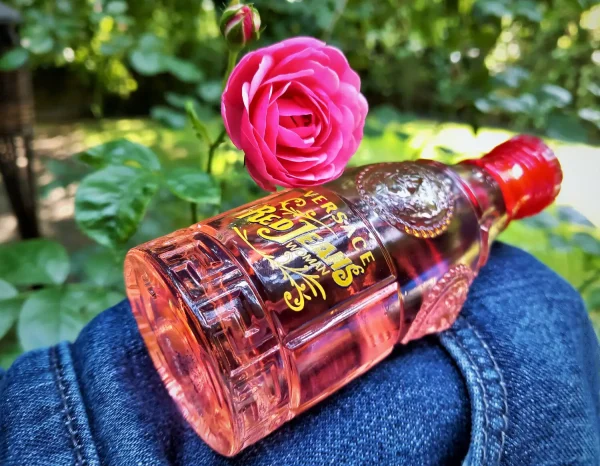 عطر ادکلن ورساچه رد جینز | Versace Red Jeans