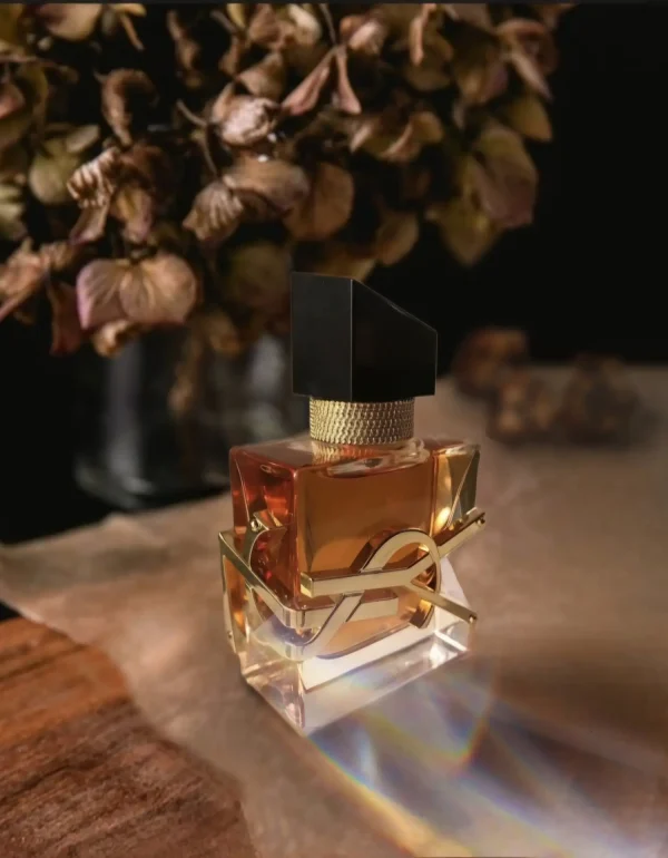 عطر ادکلن ایو سن لورن لیبره له پارفوم | YSL Libre Le Parfum