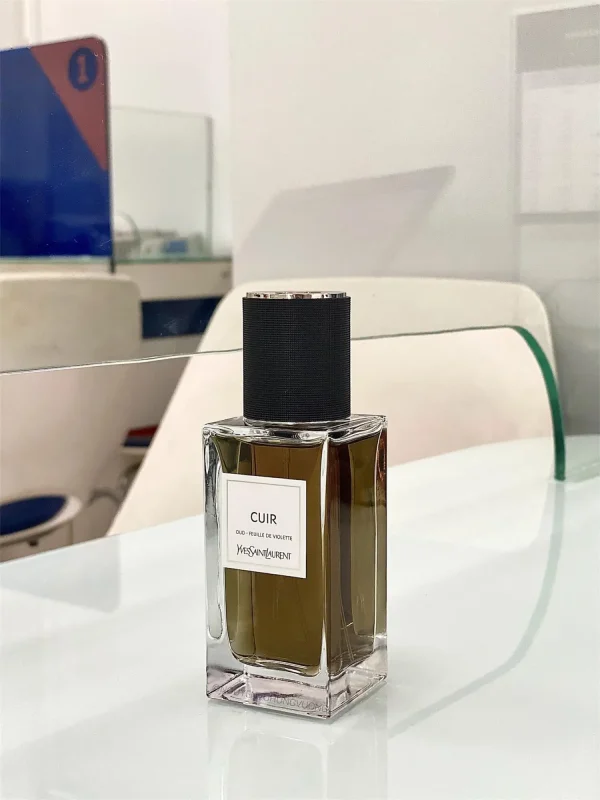 عطر ادکلن ایفسن لورن کویر(کوییغ) | Yves Saint Laurent Cuir (2023)