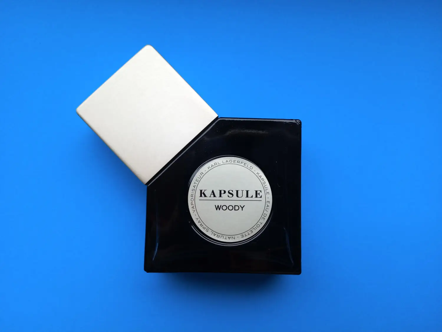 عطر ادکلن کارل لاگرفلد کپسول وودی | Karl Lagerfeld Kapsule Woody